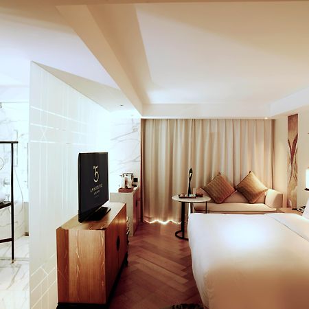 Ln Hotel Five Guangzhou Exteriör bild